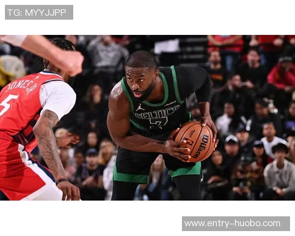 杰伦布朗本赛季表现惊艳场均293分63篮板5助攻创生涯新高