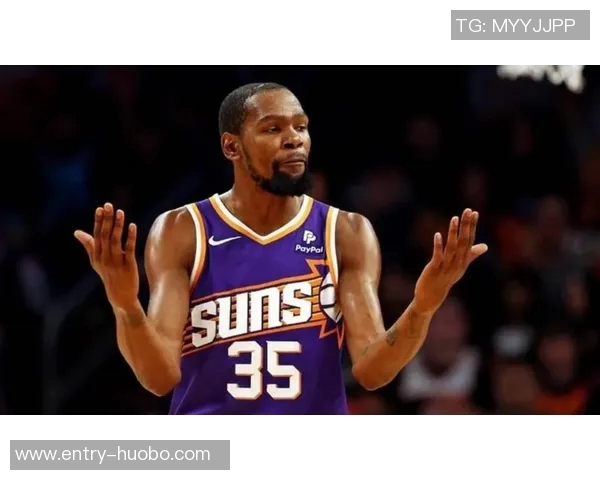 杜兰特呼吁队友主动创造机会不要总是依赖传球给他